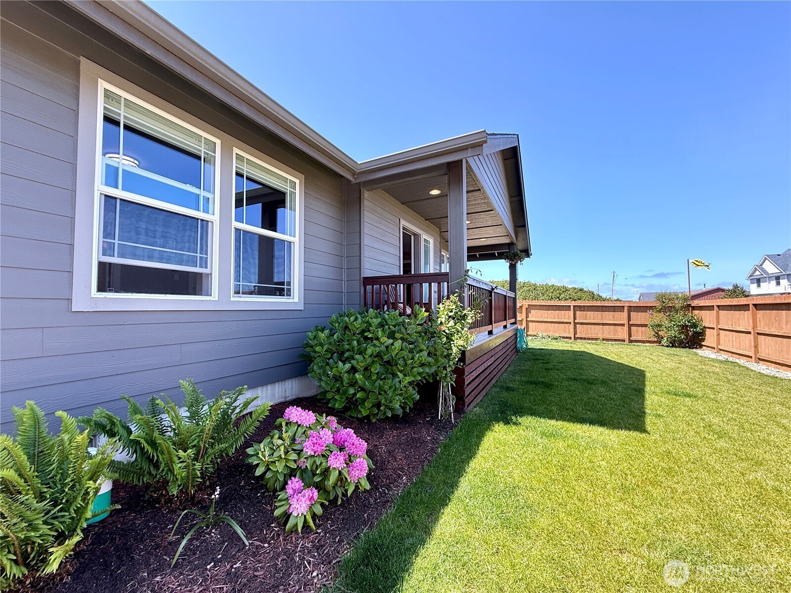 1233 Camero Loop Property Photo 26