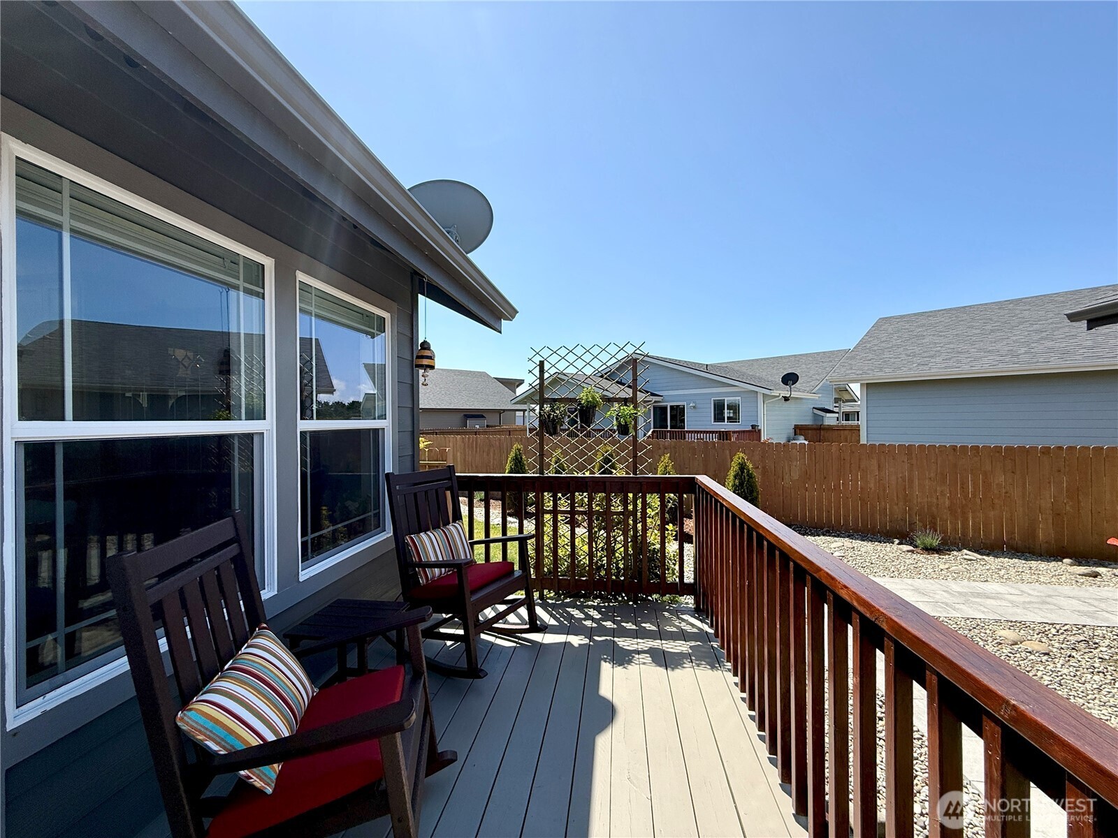 1233 Camero Loop Property Photo 33