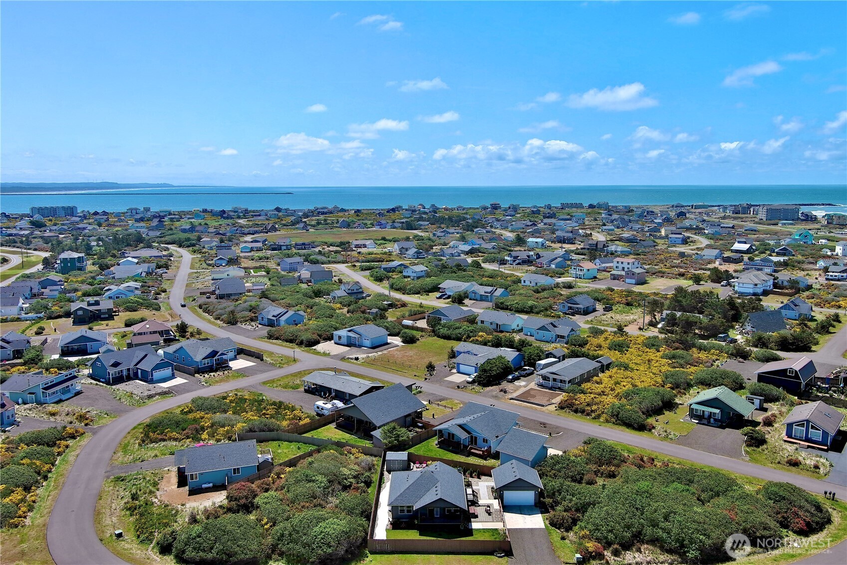 1233 Camero Loop Property Photo 40
