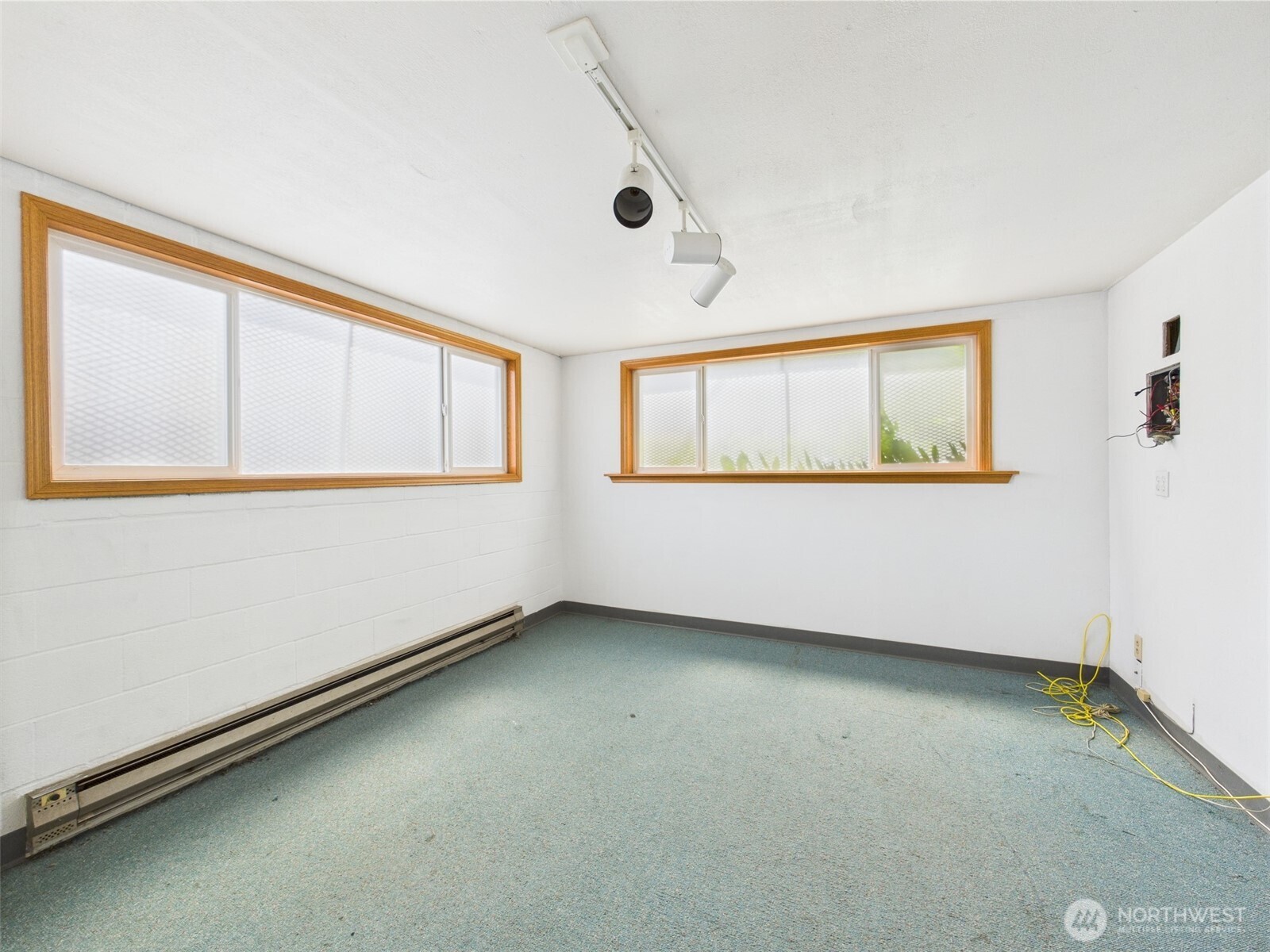 20411 Old Highway 99 Property Photo 3