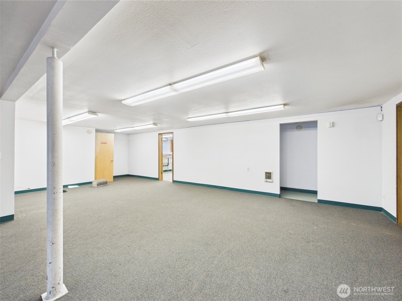 20411 Old Highway 99 Property Photo 7