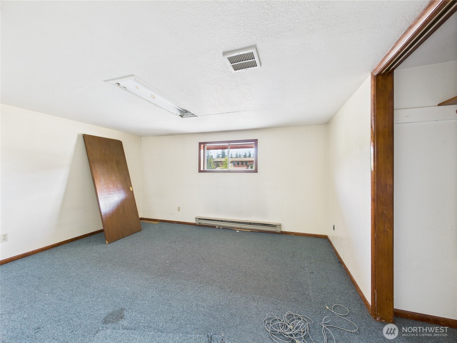 20411 Old Highway 99 Property Photo 17