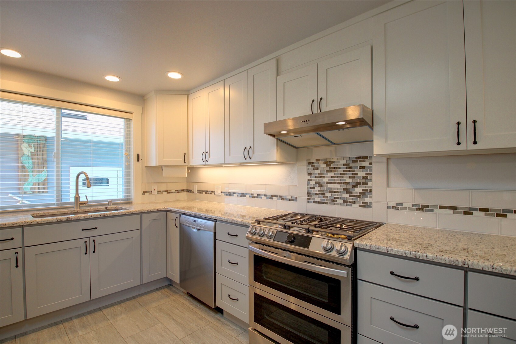 793 Starwana Court Property Photo 14