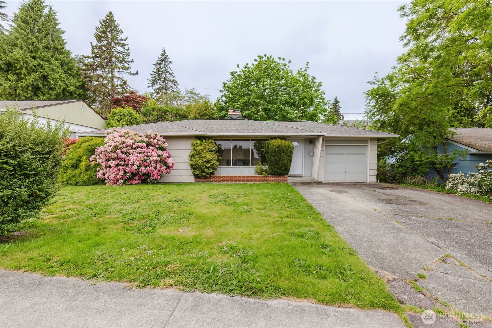 2409 Veldee Avenue Property Photo
