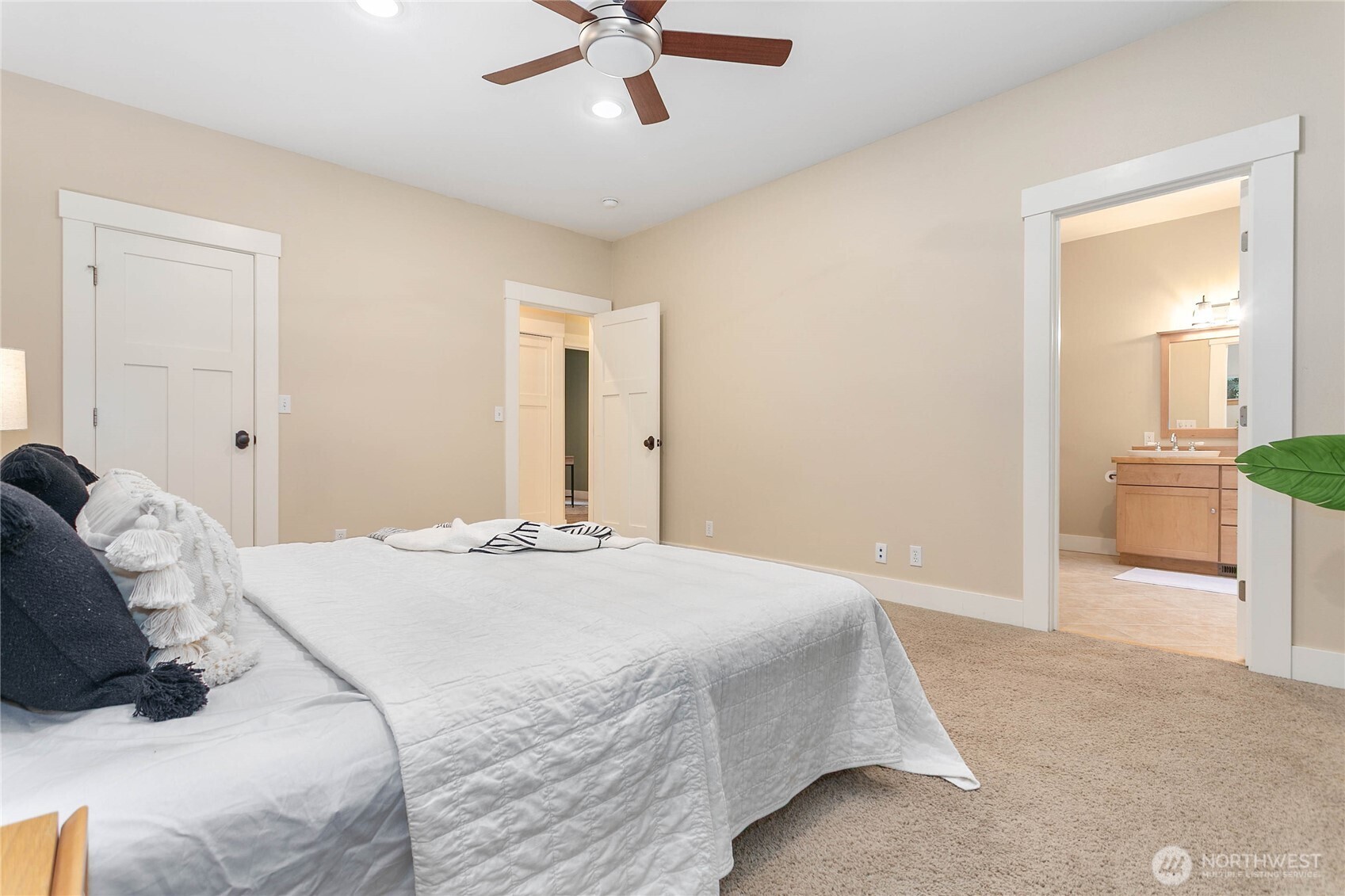 137 Sudden Valley Drive Property Photo 27