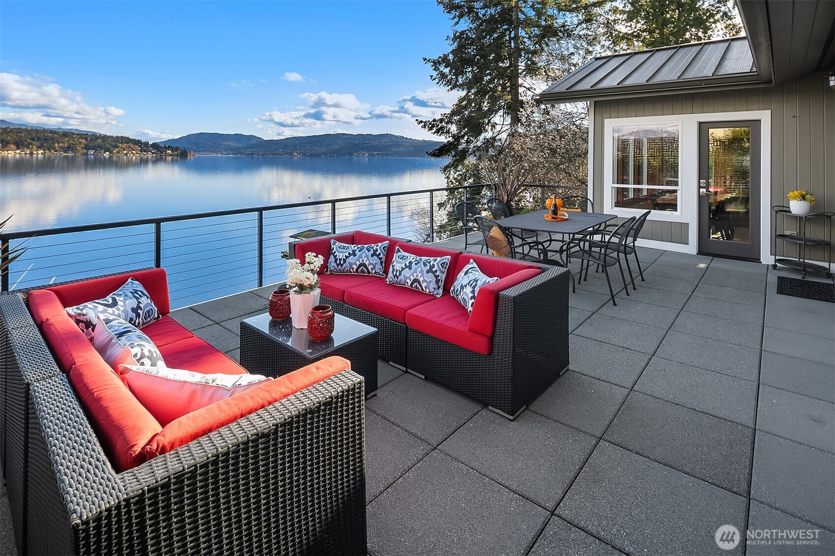 650 Lake Sammamish Lane Property Photo 1