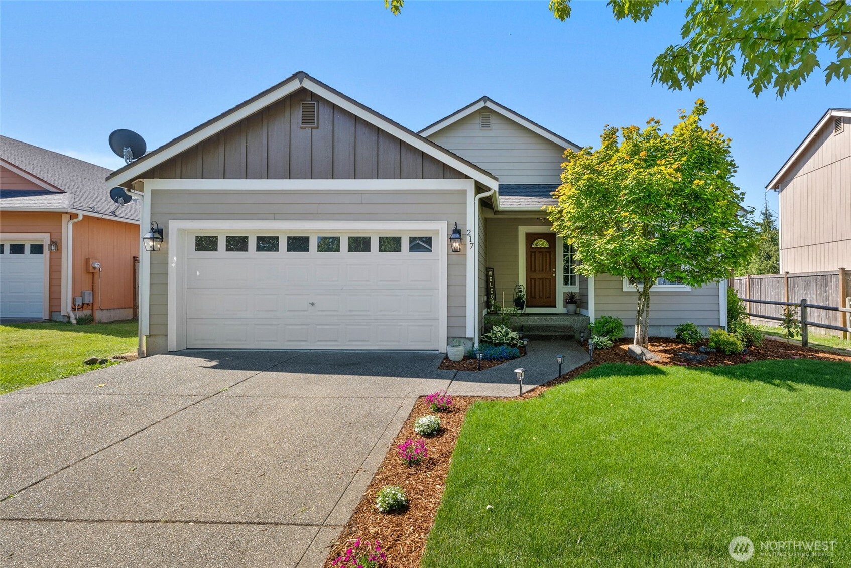 217 Parkside Loop Property Photo 1