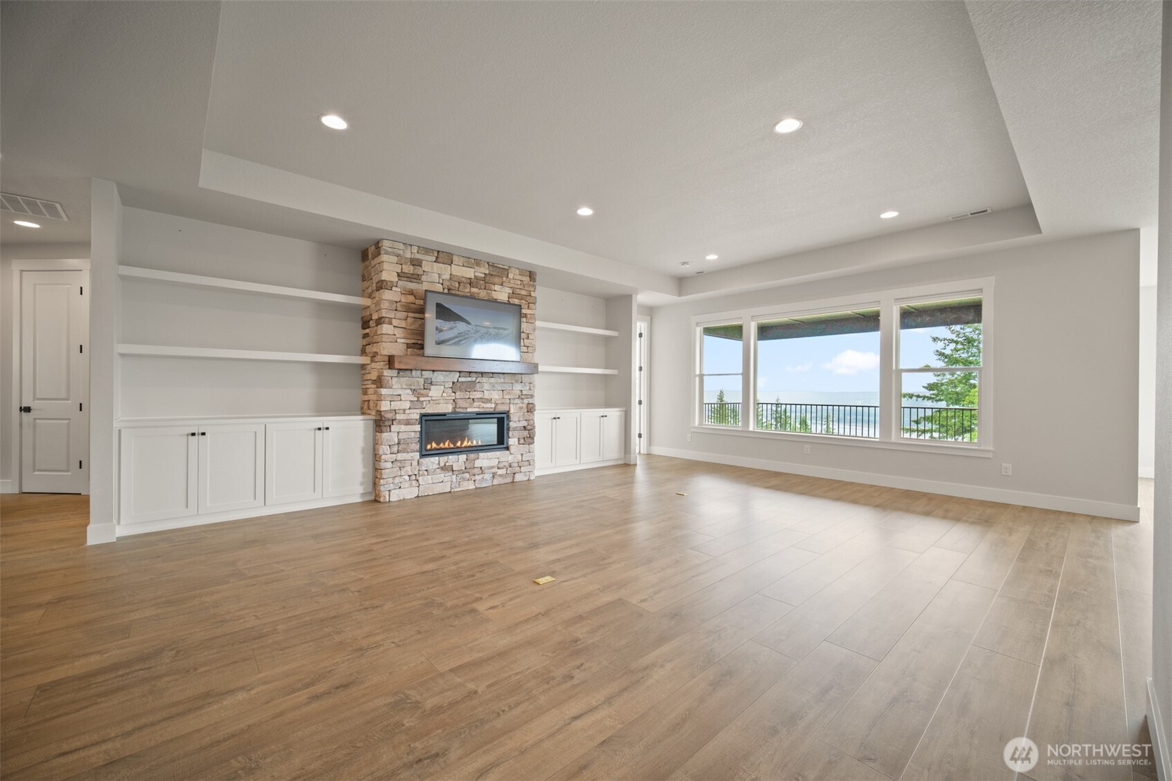 105 Eli Avery Avenue Property Photo 6