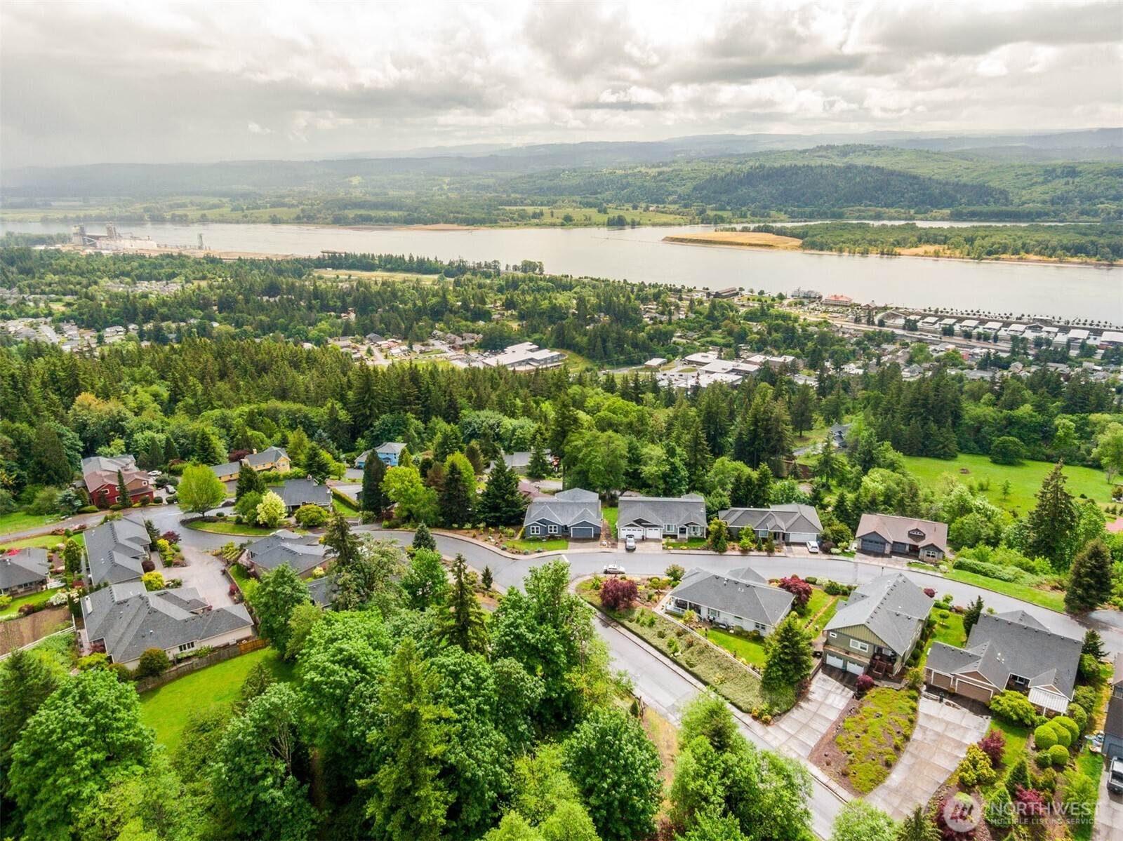 105 Eli Avery Avenue Property Photo 35