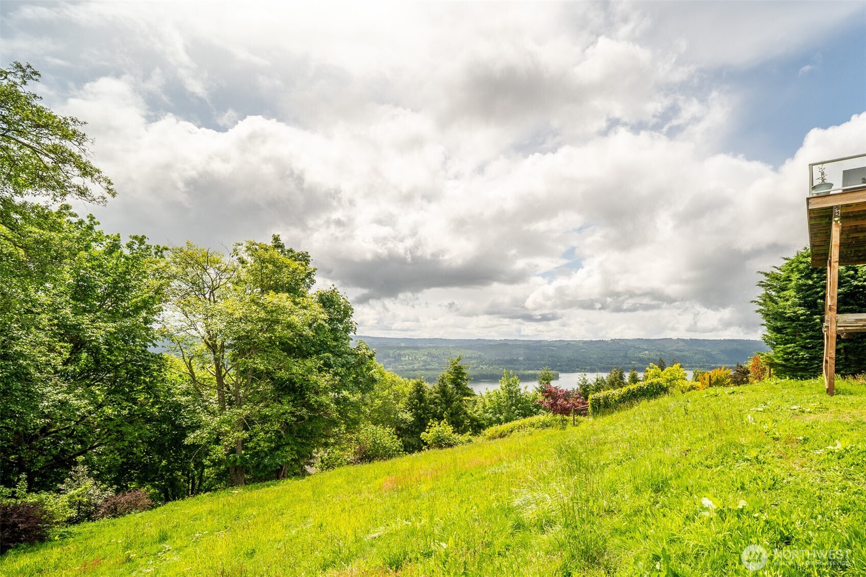 105 Eli Avery Avenue Property Photo 38