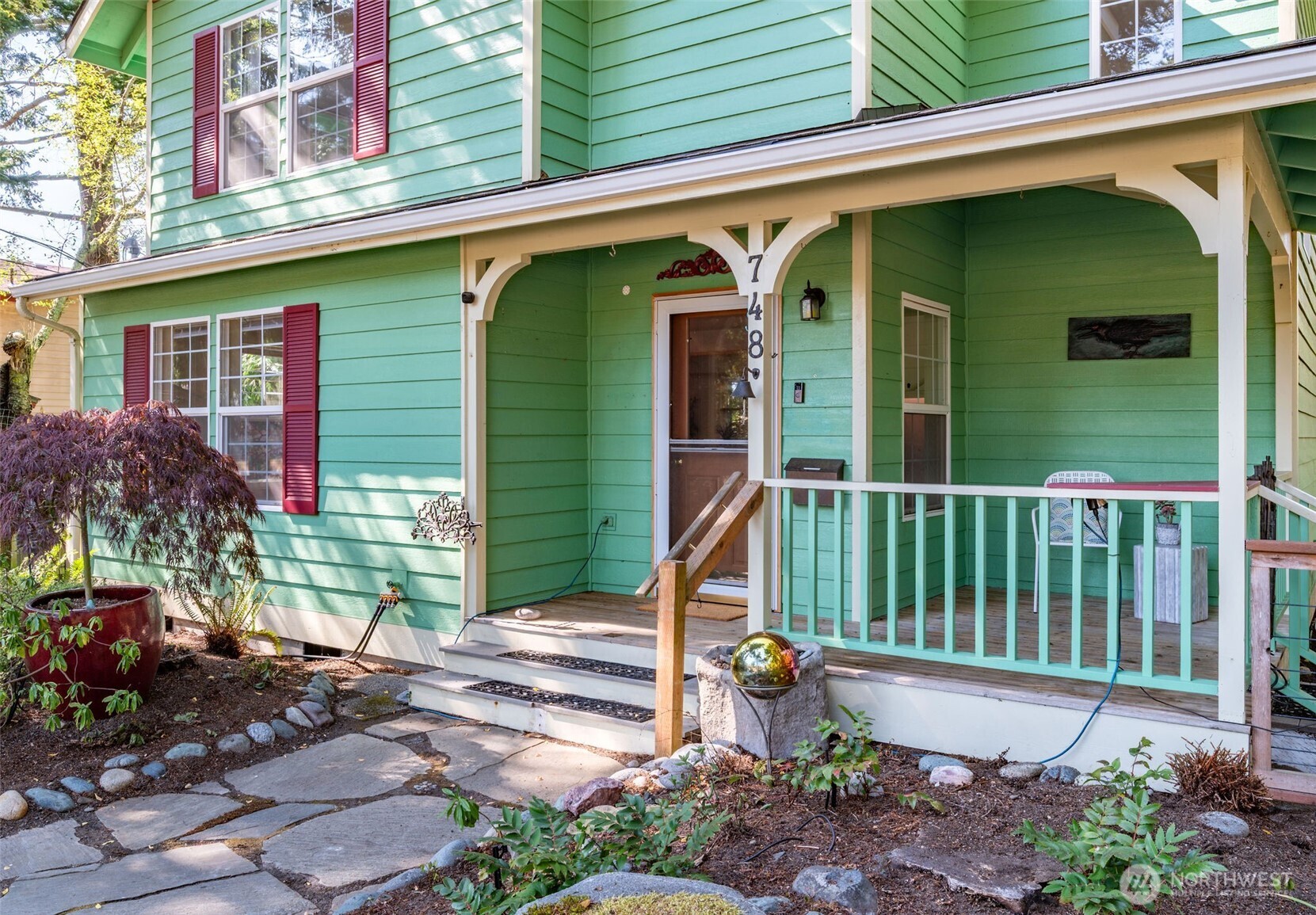 748 55th Street Property Photo 3