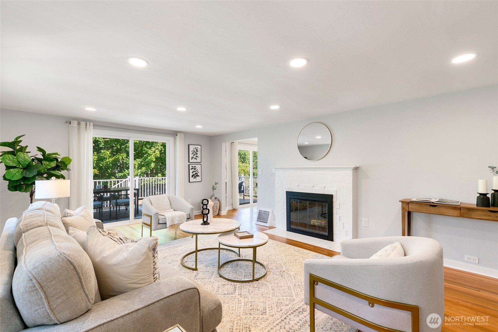 1703 Ne 91st Street Property Photo 4