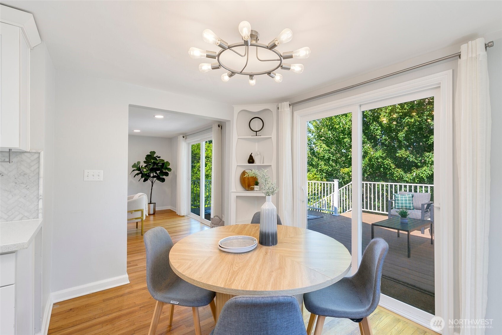 1703 Ne 91st Street Property Photo 6