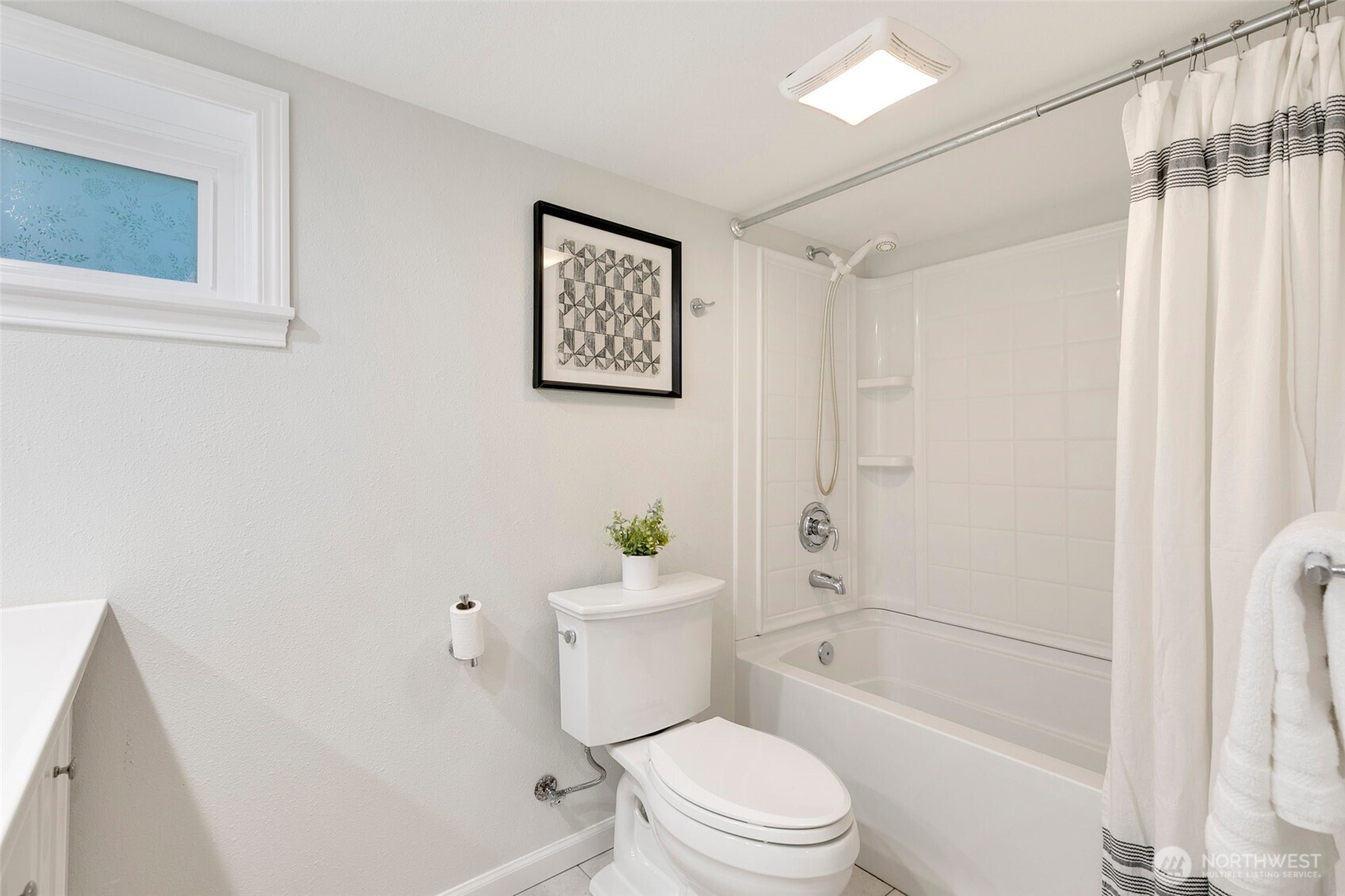 1703 Ne 91st Street Property Photo 20