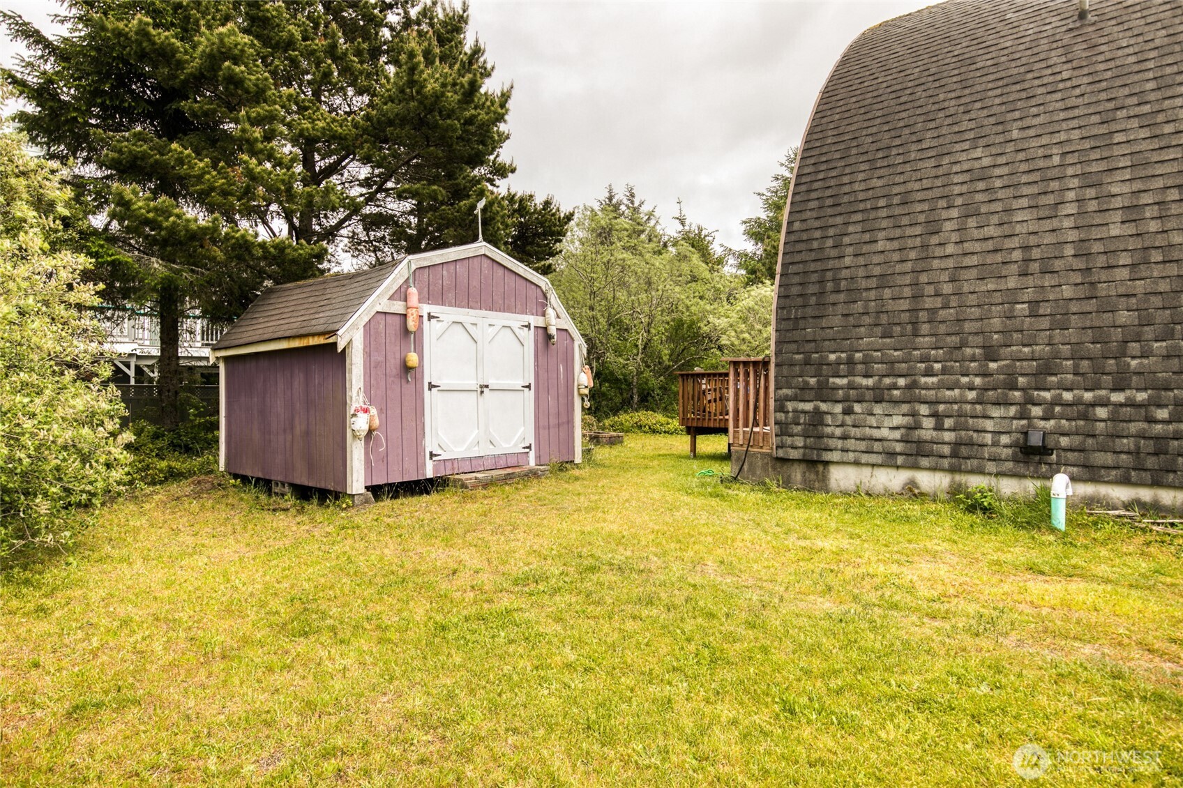 568 Cowlitz Court Property Photo 5