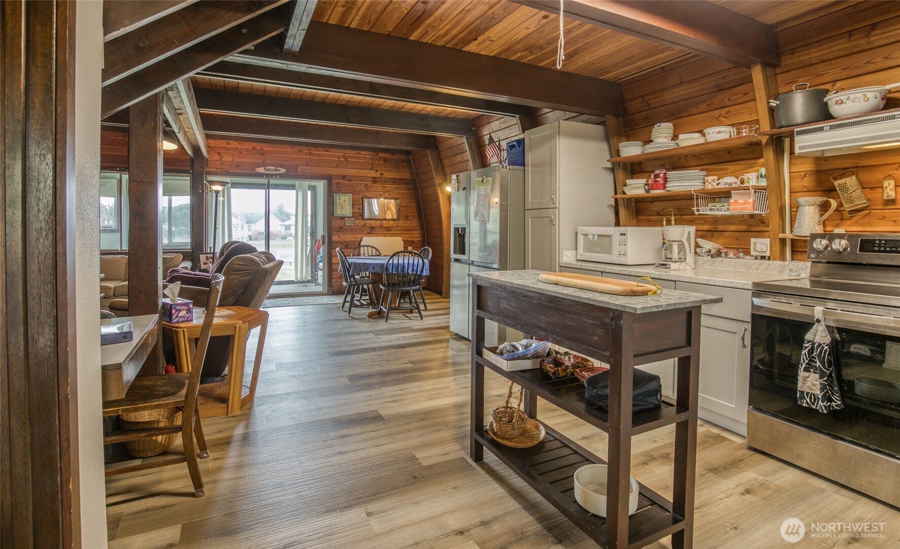 568 Cowlitz Court Property Photo 13