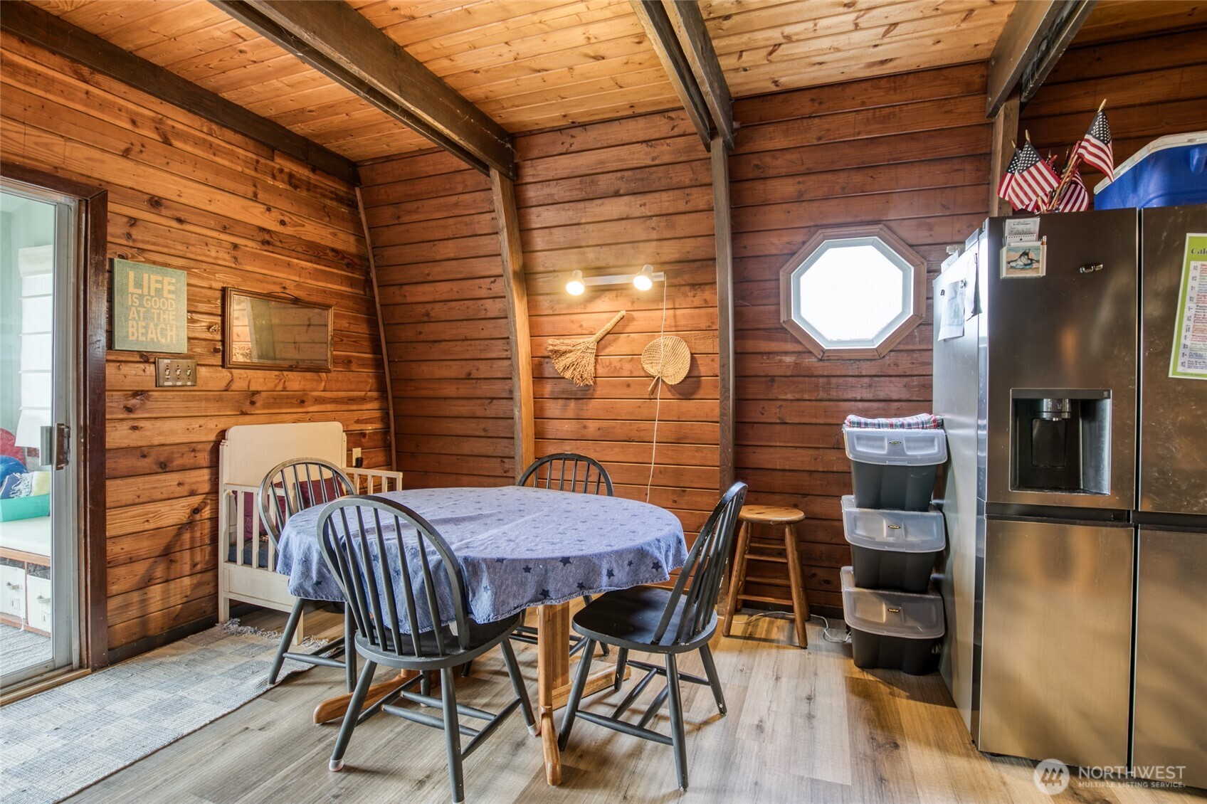 568 Cowlitz Court Property Photo 14