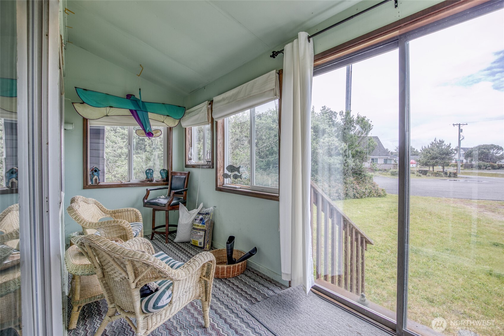 568 Cowlitz Court Property Photo 16