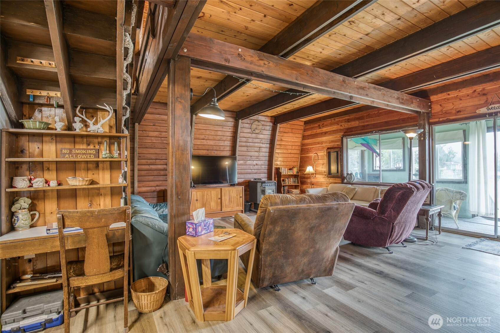 568 Cowlitz Court Property Photo 17