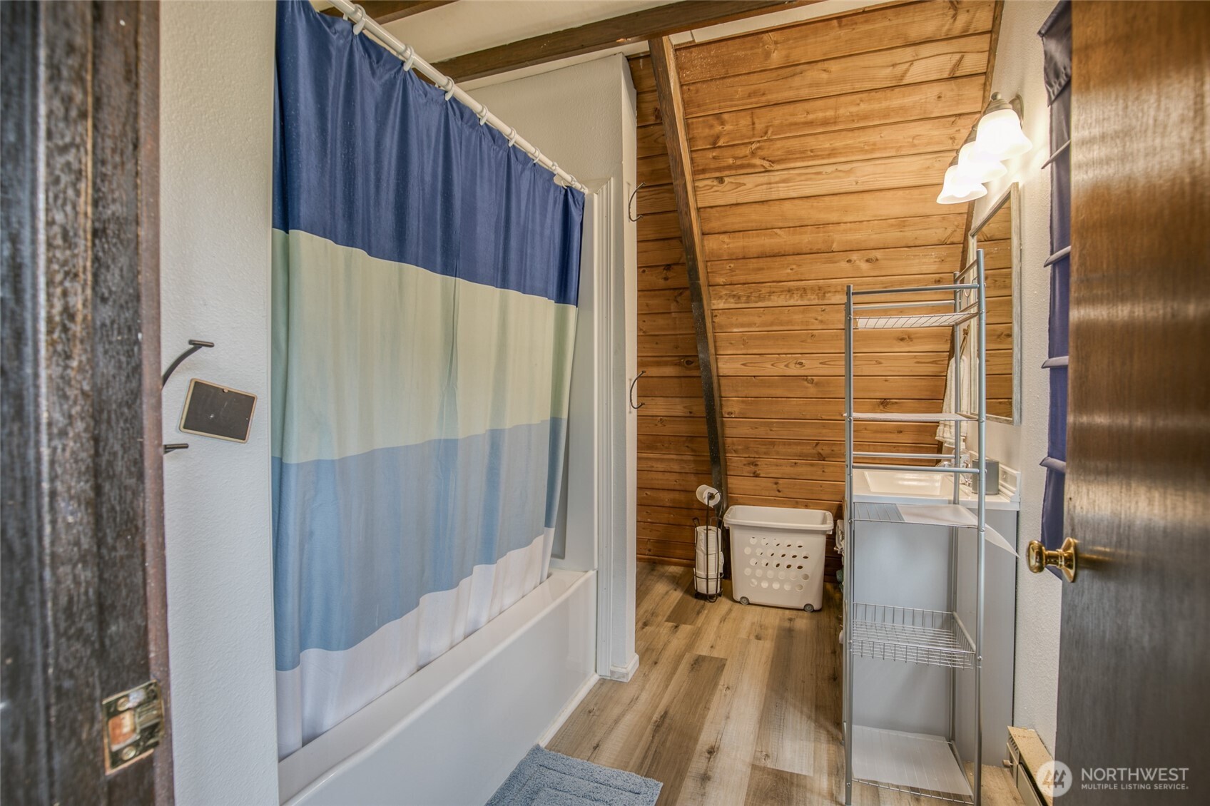 568 Cowlitz Court Property Photo 29