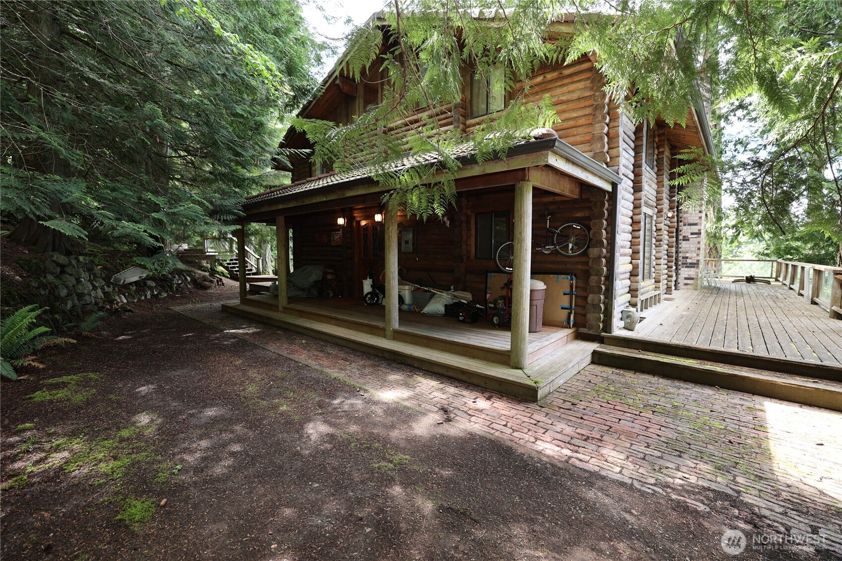 215 Marine Drive Property Photo 1