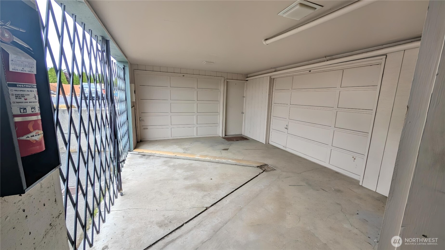 1621 Freeway Drive Property Photo 17