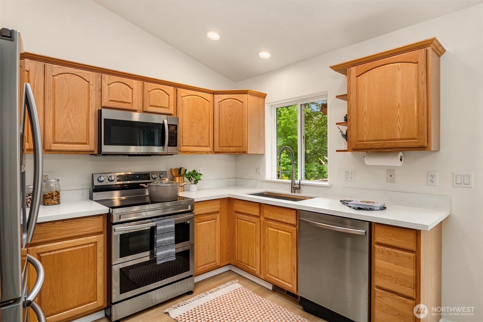 3816 Ne 110th Street Property Photo 8