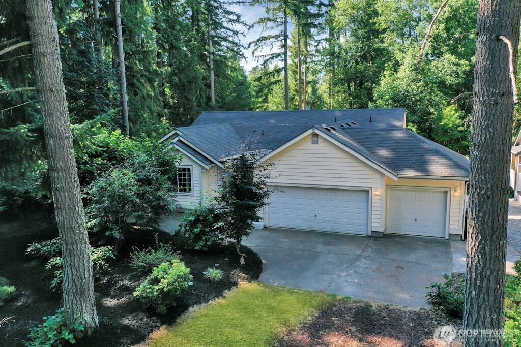 17943 Clear Lake Boulevard Property Photo 1