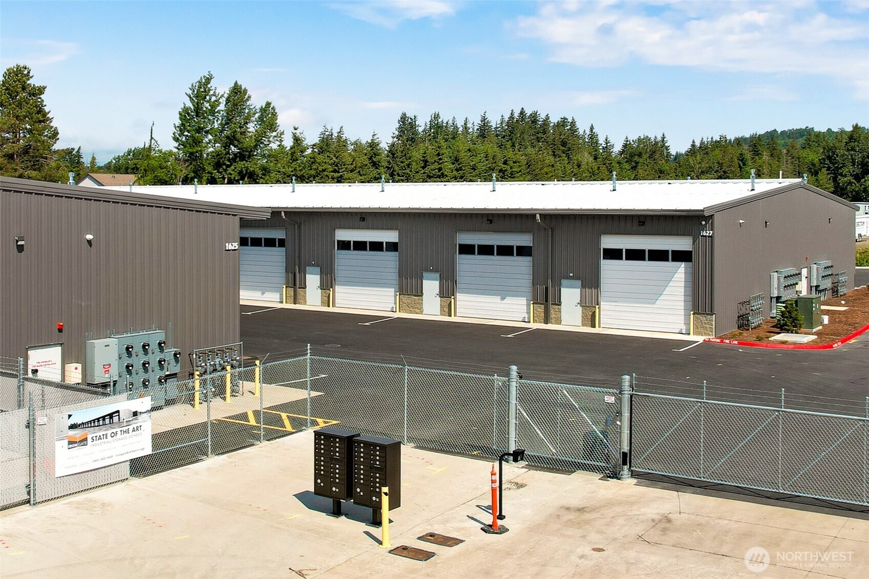 1631 Jills Court 11 Property Photo 3