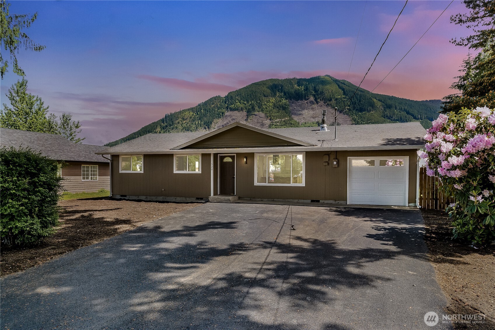 520 Commercial Avenue Property Photo 1