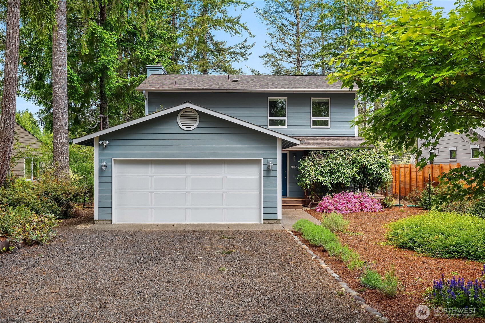 1051 E Ballantrae Drive Property Photo 1