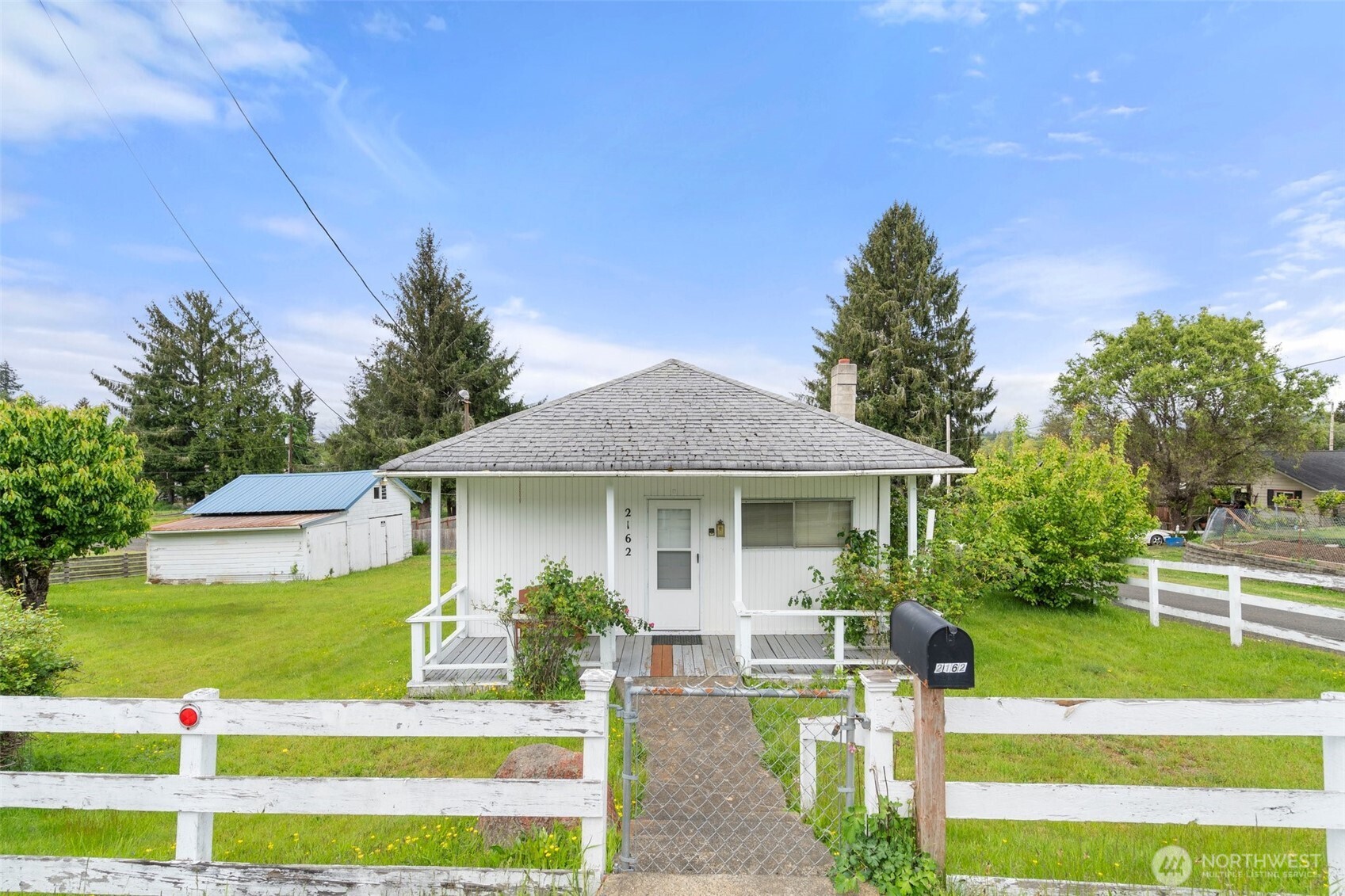 2162 Harvard Street Property Photo 1