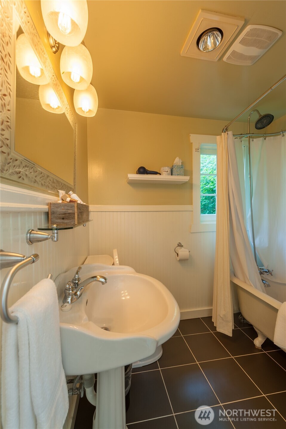 2579 W Shore Drive Property Photo 26