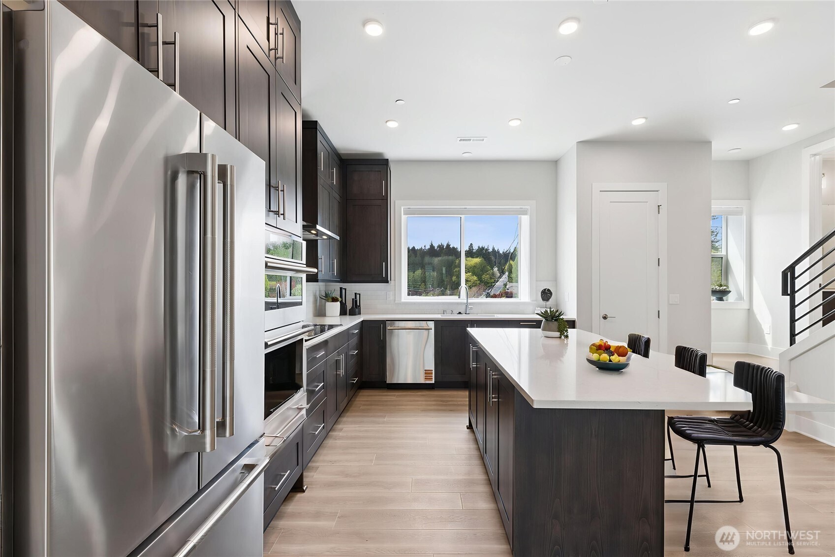 18809 99th Place B Property Photo 6