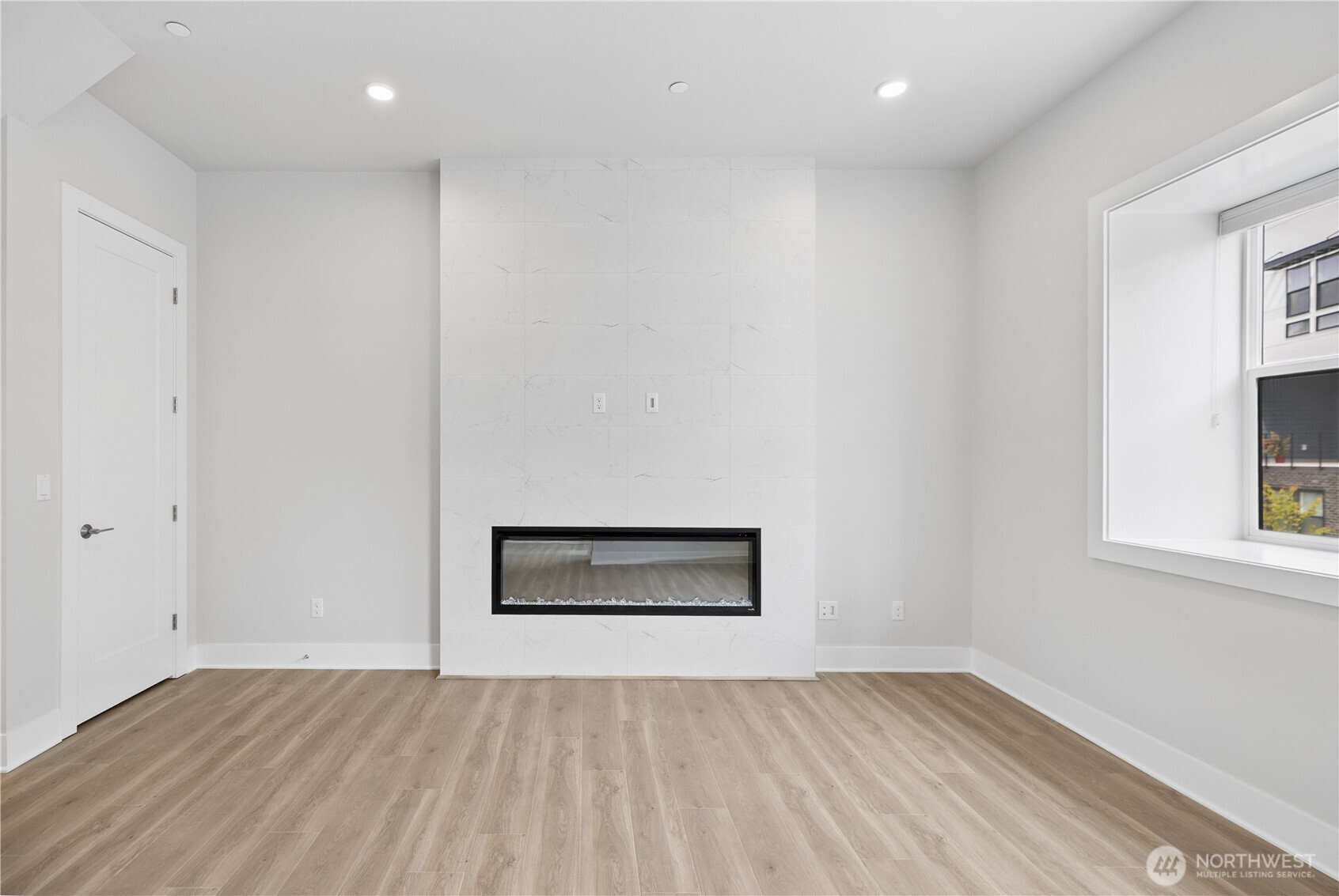 18809 99th Place B Property Photo 11