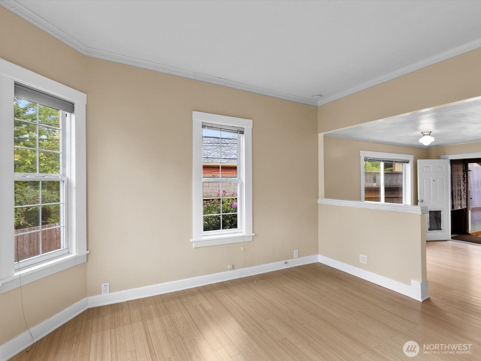 4116 25th Avenue Property Photo 4