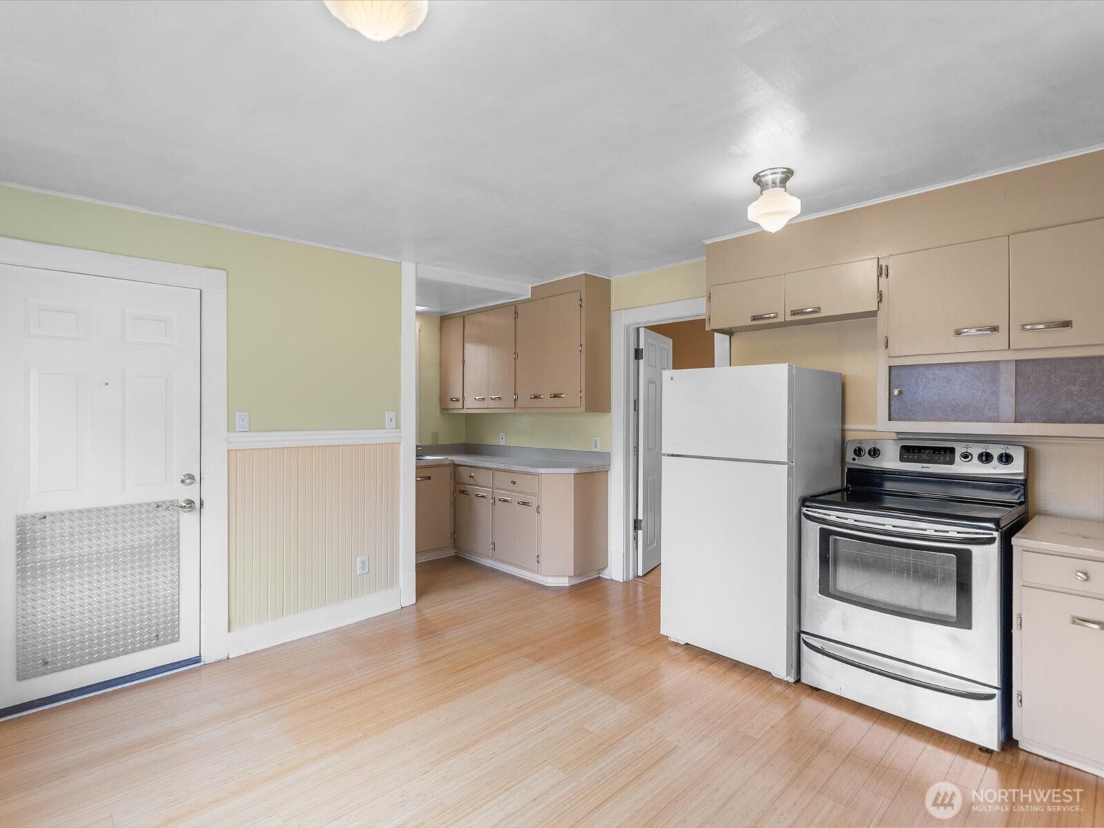 4116 25th Avenue Property Photo 6