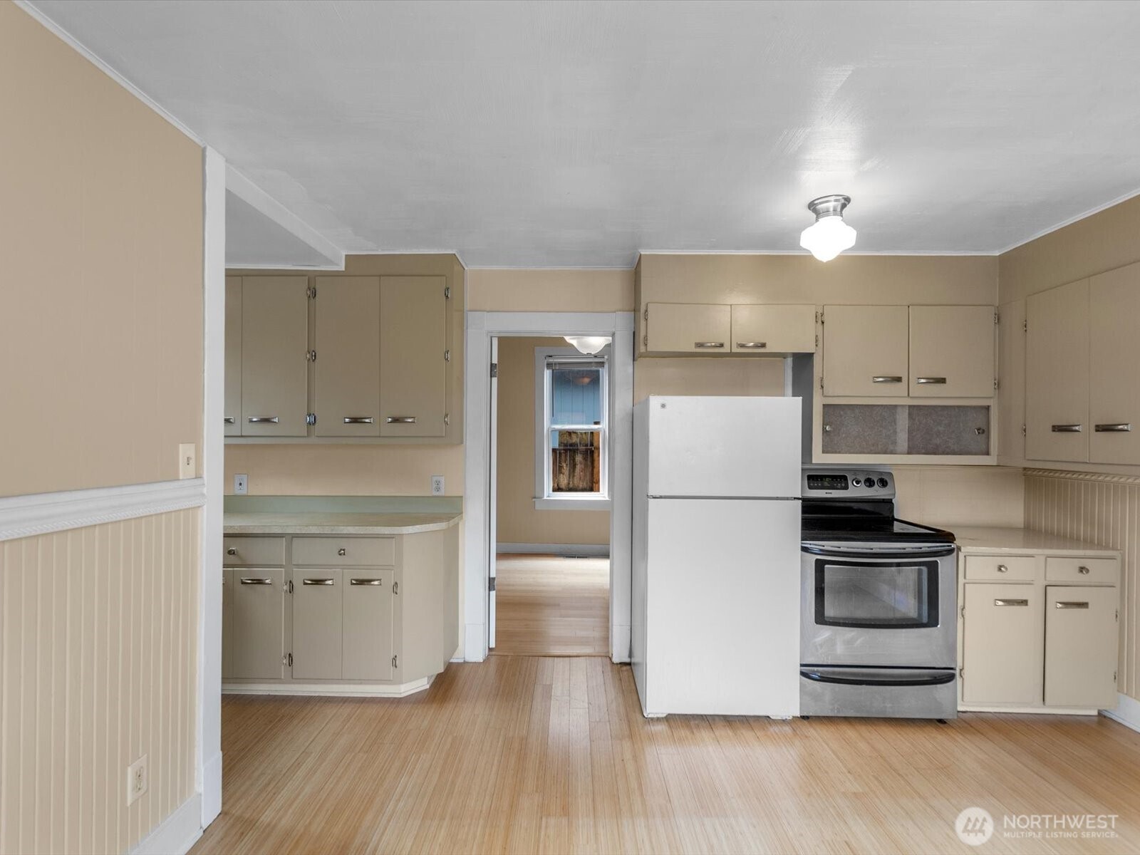 4116 25th Avenue Property Photo 10