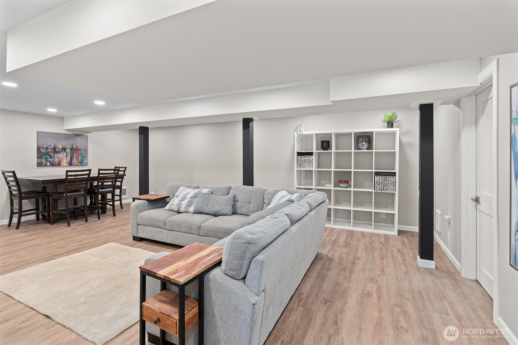 18568 Densmore Avenue Property Photo 21