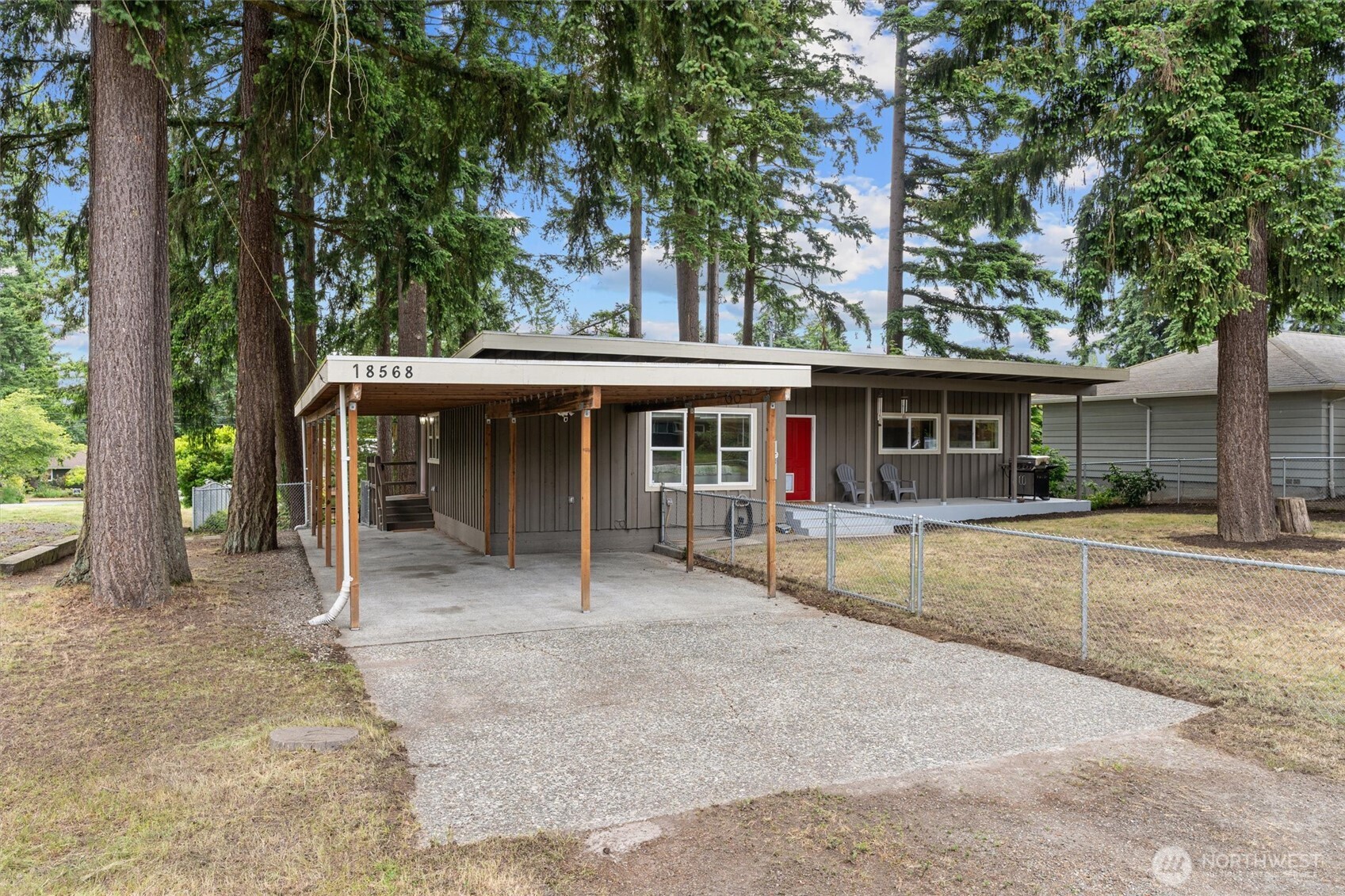 18568 Densmore Avenue Property Photo 34