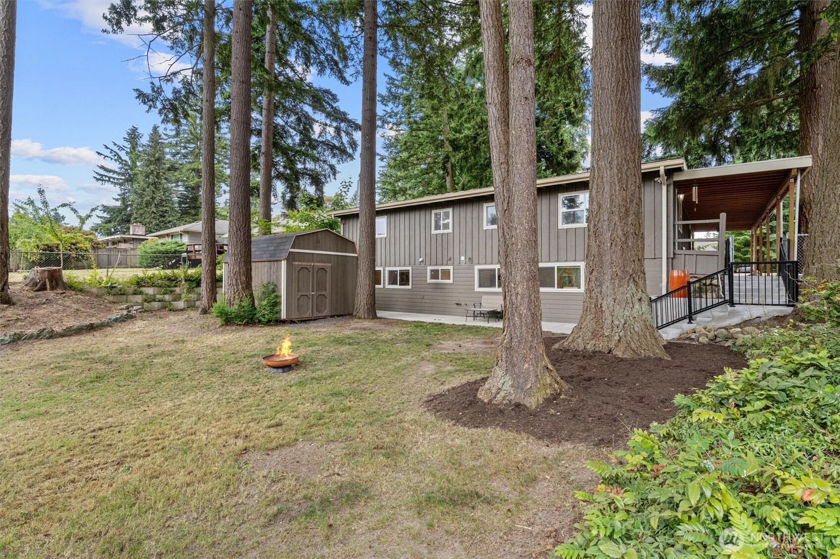 18568 Densmore Avenue Property Photo 35