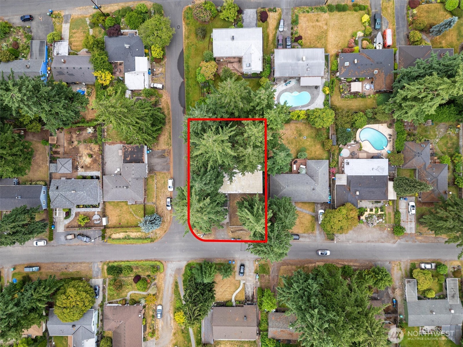 18568 Densmore Avenue Property Photo 36