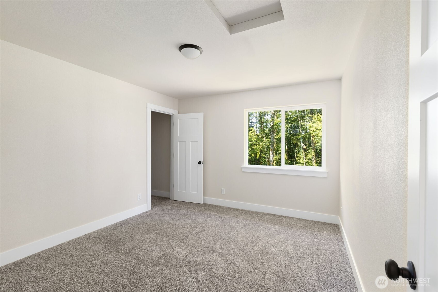 36671 Tamarack Drive Property Photo 14