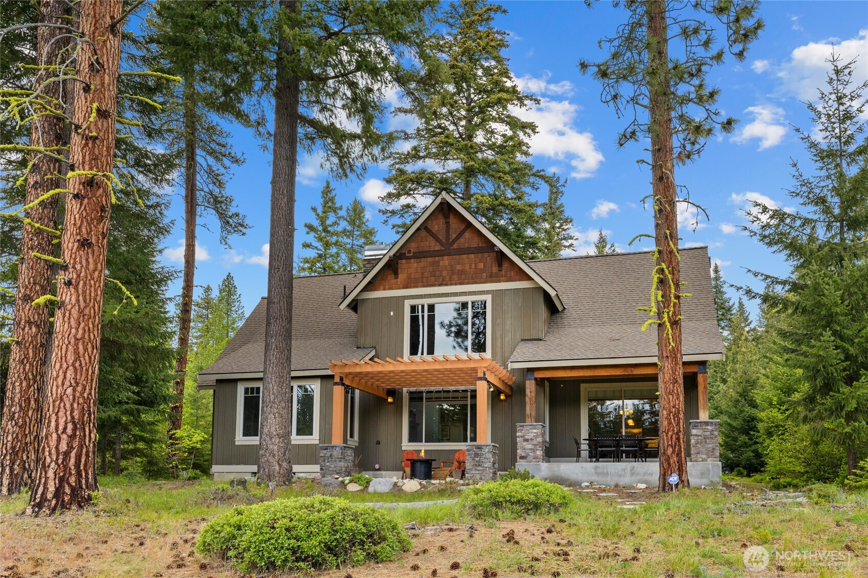 2101 Coal Mine Way Property Photo 1