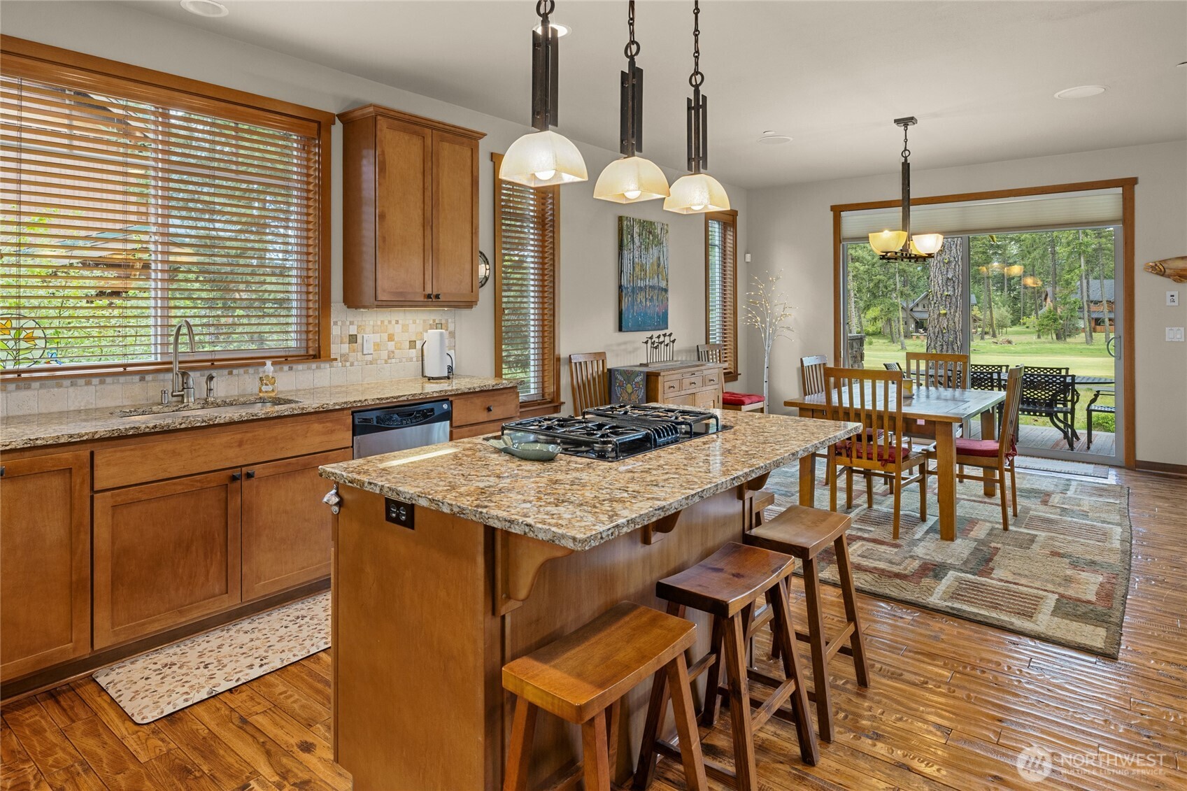 2101 Coal Mine Way Property Photo 8