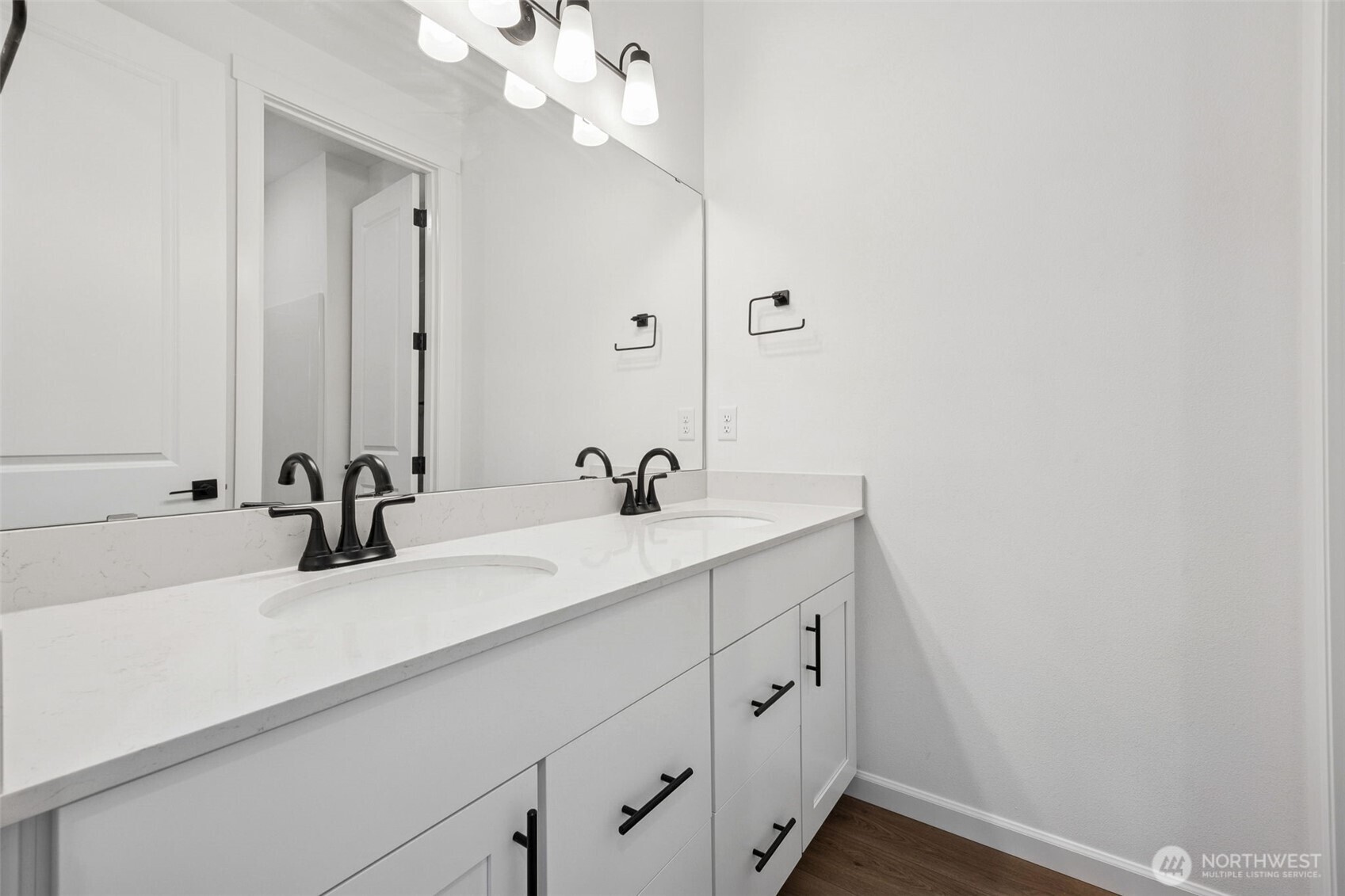 912 Lucas Avenue 17 Property Photo 37