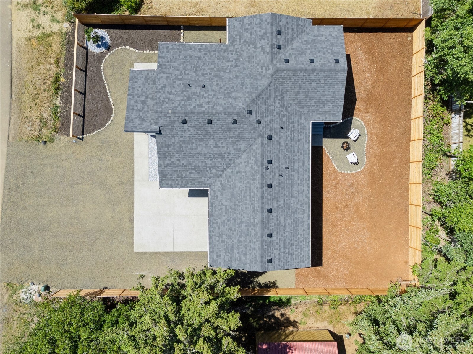 370 S Butterclam Street Property Photo 27