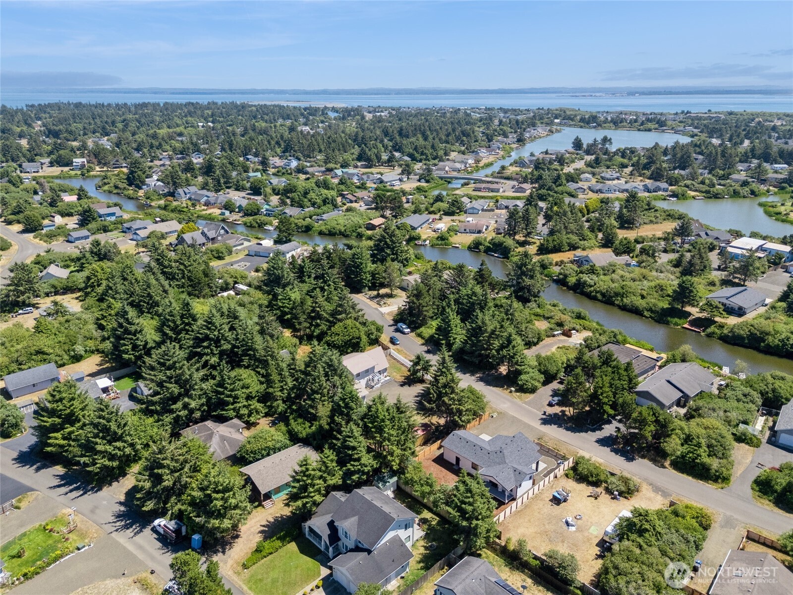 370 S Butterclam Street Property Photo 32