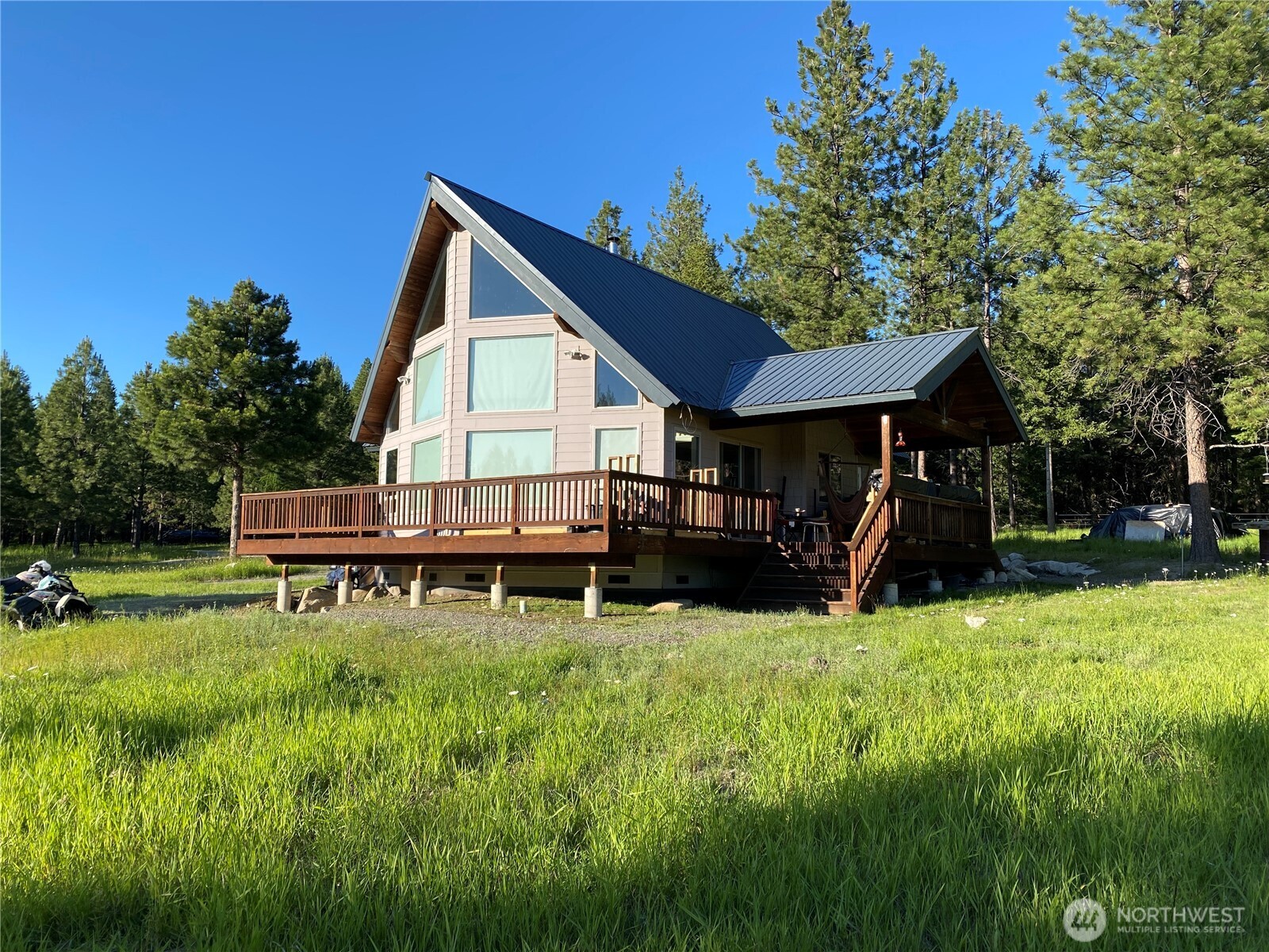302 Summer Road Property Photo 1