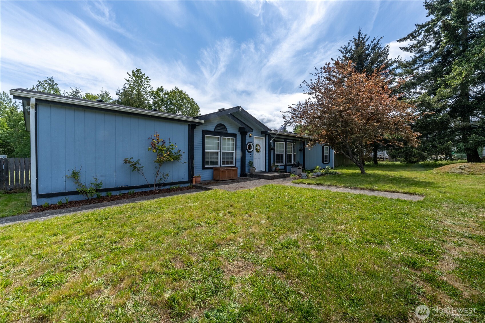 1822 W Devanny Lane Property Photo 1